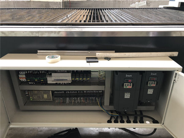 cnc metall skjærende laser maskin / fiberoptisk laser kutter