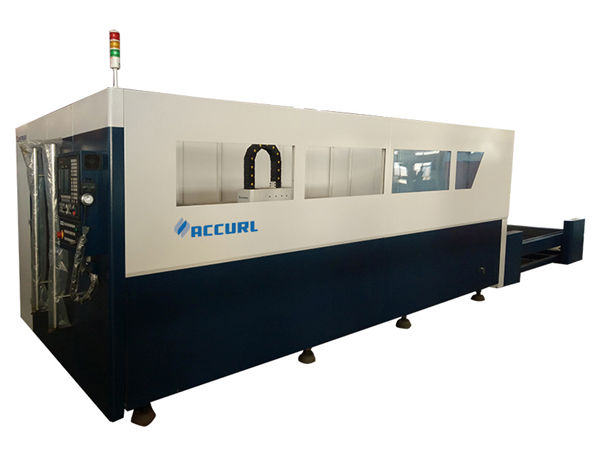 700-2000w fibermetallaser-skjæremaskin med vannkjøling
